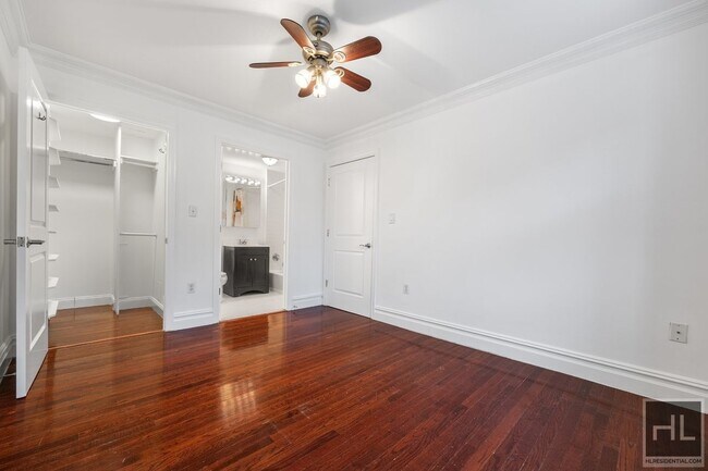 Building Photo - 49-07 43 Avenue 3F