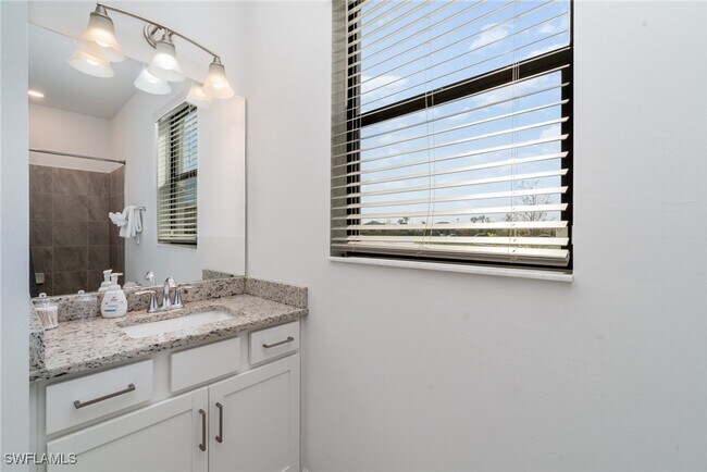 Building Photo - 13924 Pine Lodge Ln