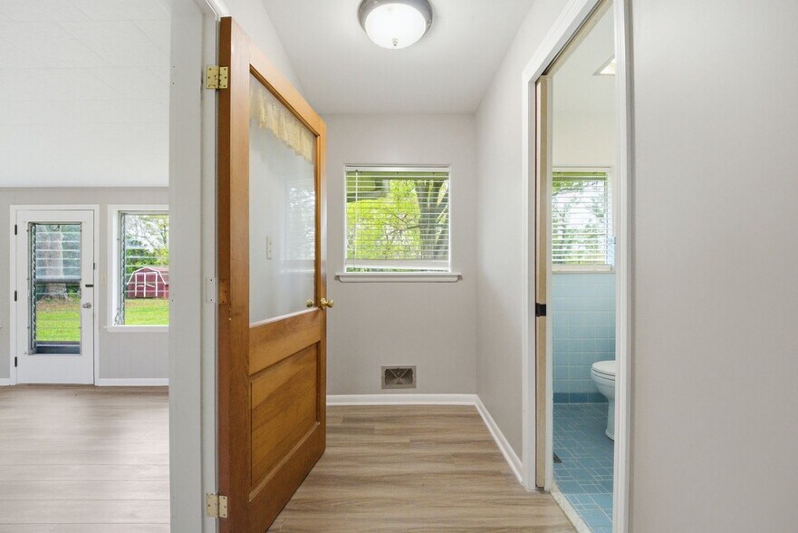 Building Photo - 3233 Brady Ln