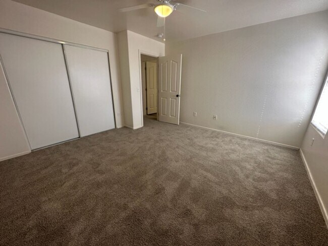Building Photo - Mesa East Valley Home near Desert Ridge High