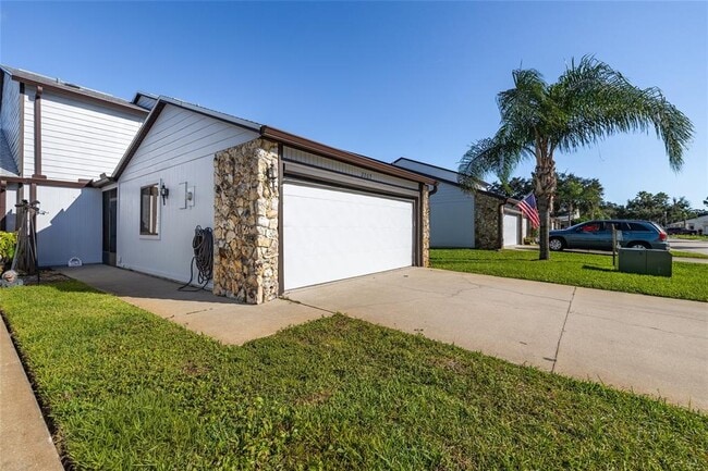 Building Photo - 2263 Deerwood Dr