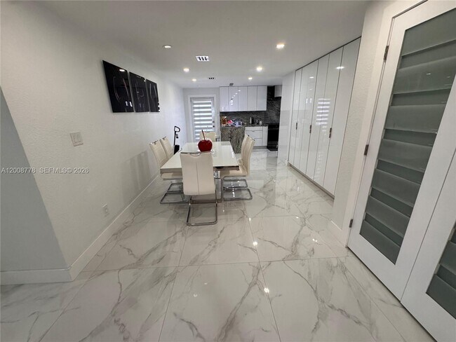 Building Photo - 10412 SW 173rd St