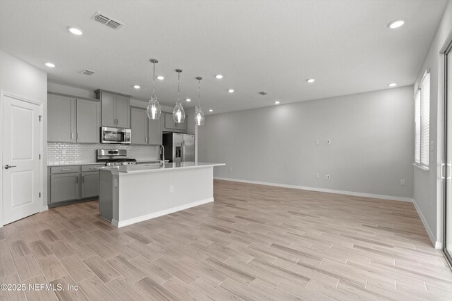 Building Photo - 295 Cherry Elm Dr