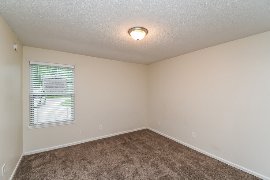 Building Photo - 10474 Indian Walk Rd