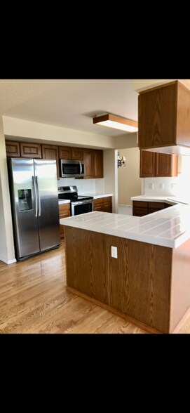 Building Photo - 2830 Dristol Dr