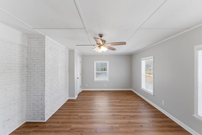 Building Photo - COMING SOON! Space, Comfort & Convenience – 3BR Home Near I-85 & Crowders Mountain