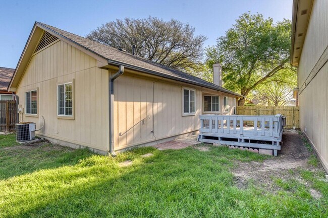 Building Photo - 12804 Staton Dr