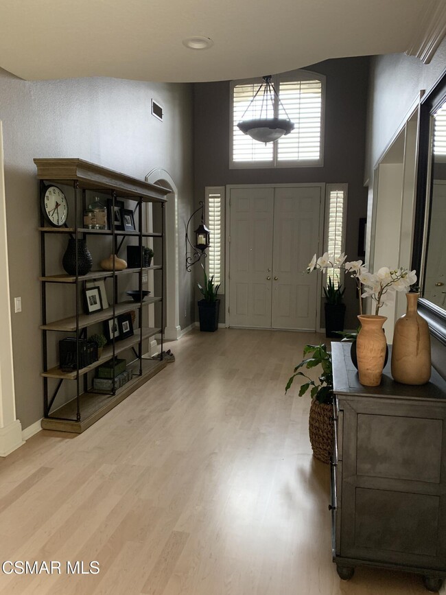 Building Photo - 3082 Eaglewood Ave