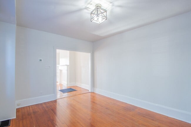 Building Photo - Wonderful Updated TownHouse in the Heart of Middletown - On Main St