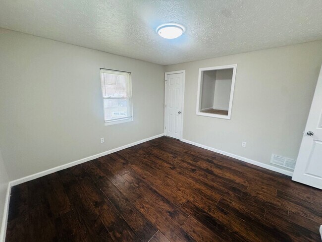 Building Photo - 20151 Crystal