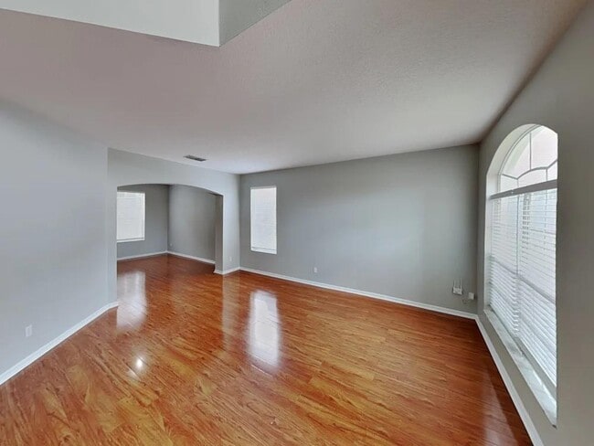 Primary Photo - 5067 Hook Hollow Cir