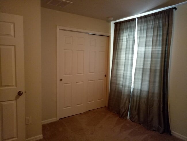 Building Photo - 4755 Chatterton Way