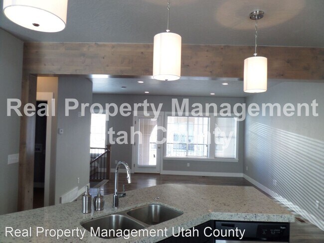 Building Photo - 3 br, 2.5 bath House - 5516 West Florence ...