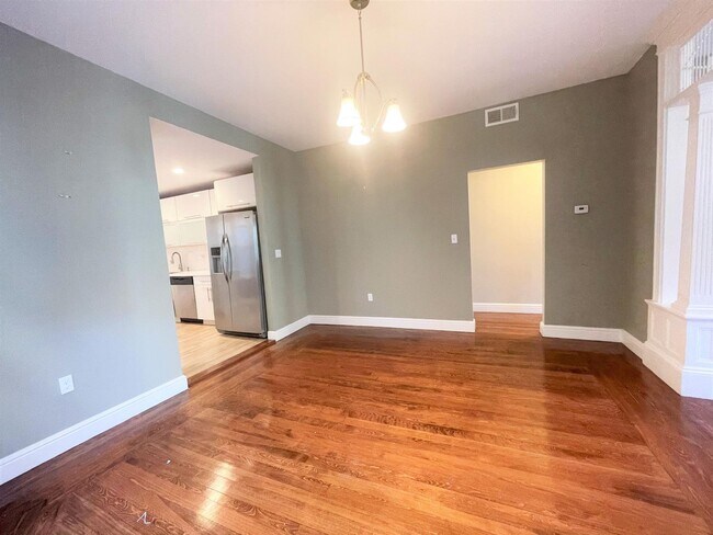 Building Photo - 20 Marie Ave