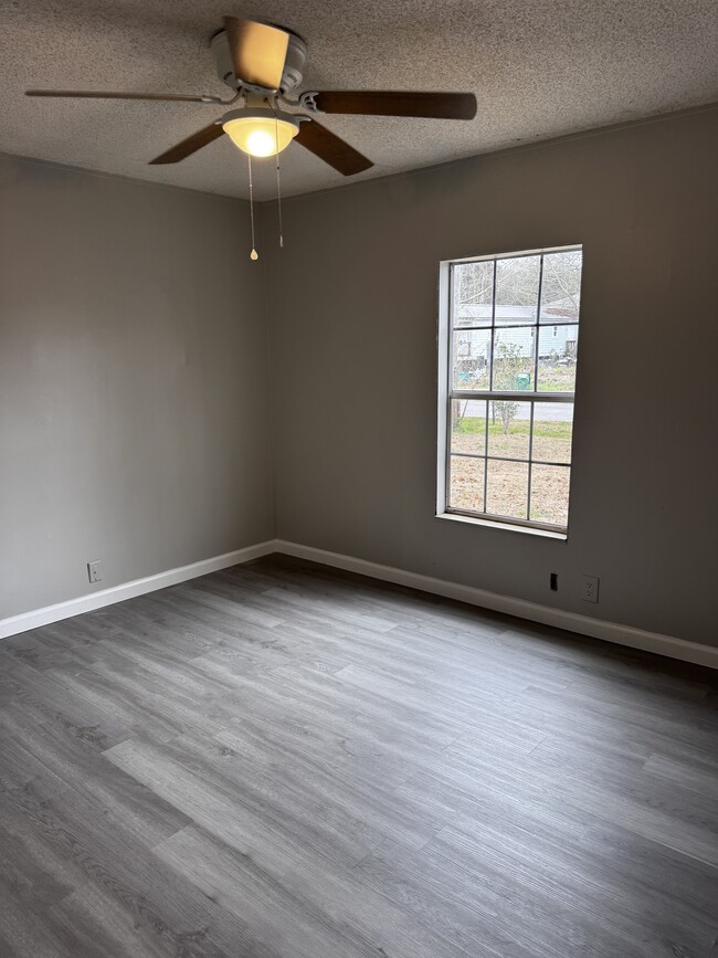 Building Photo - 8117 Durango Ave