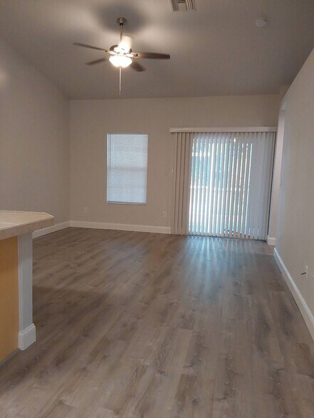 Building Photo - 9 Pony Express Dr