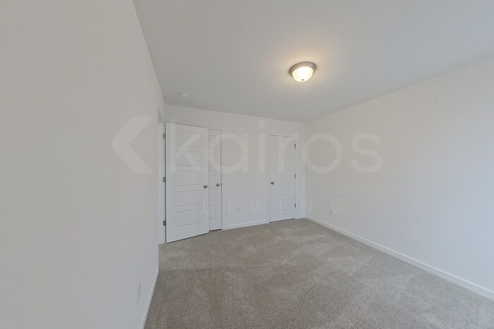 Building Photo - 100 English Oak Ln