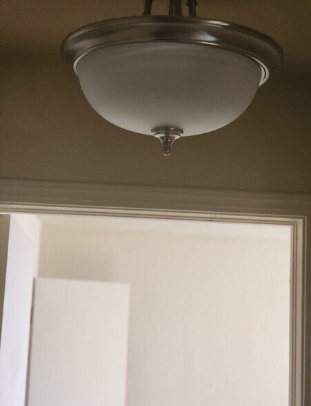 Building Photo - 14427 N Pennsylvania Ave