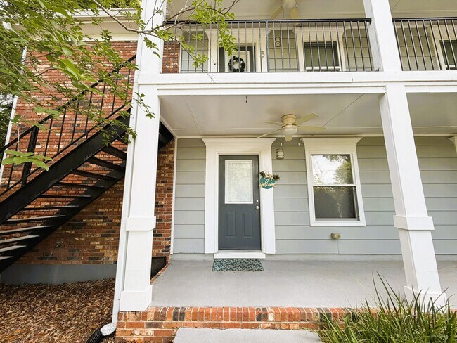 Building Photo - 1113 Washington Ct