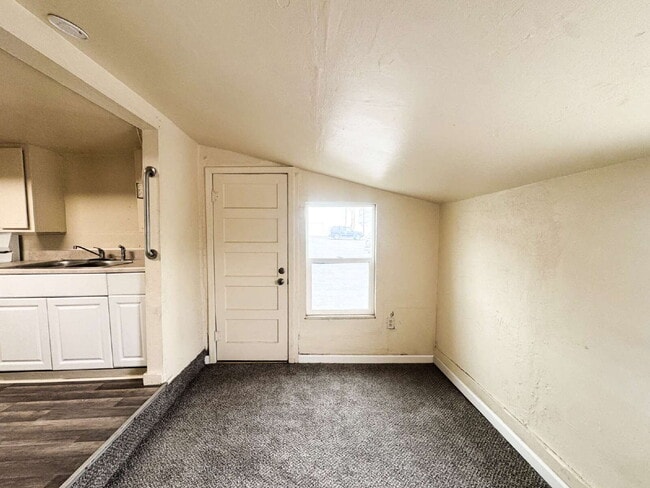 Building Photo - “1-Bedroom, 1-Bath Apartment in Yuma”