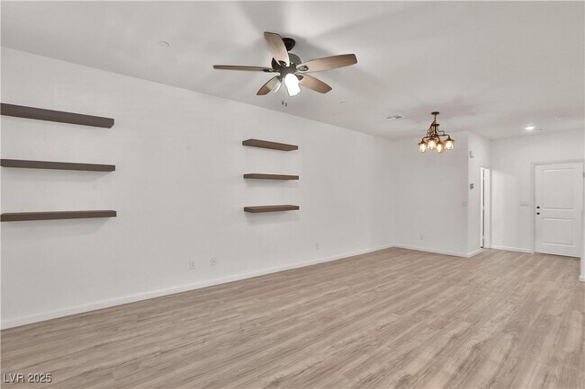 Building Photo - 3173 Arco Ave
