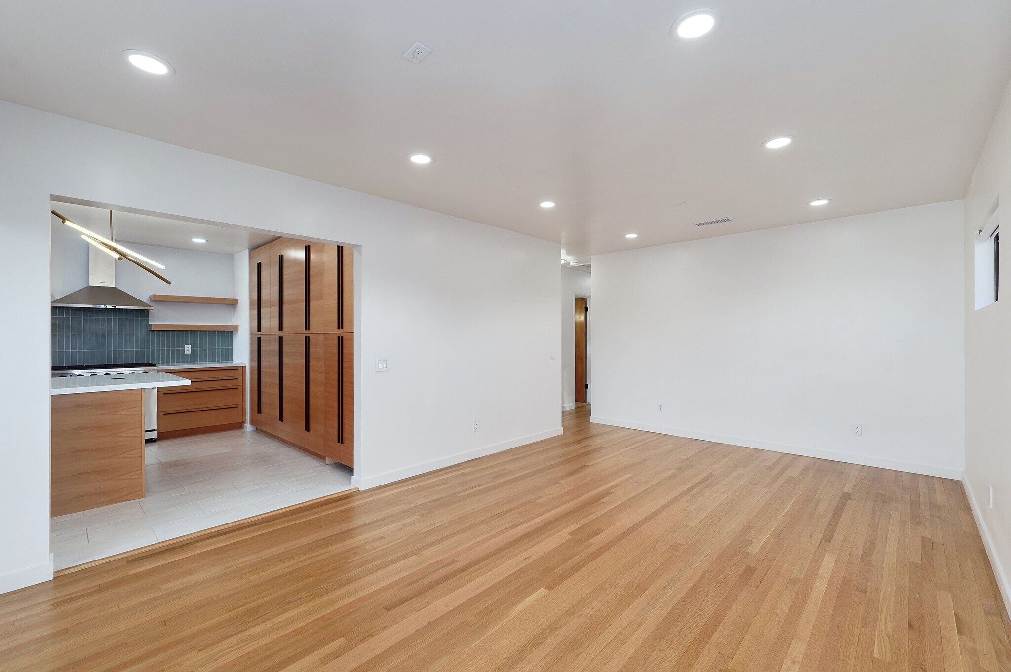 Living/Dining - 1938 Clinton St