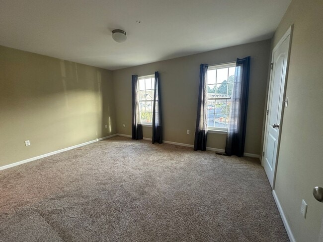 Building Photo - Tavern Grove Townhome in Campbell County-N...