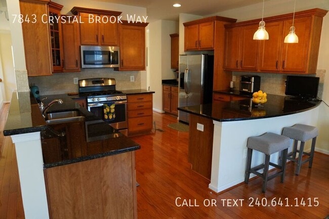 Building Photo - 7843 Crystal Brook Way