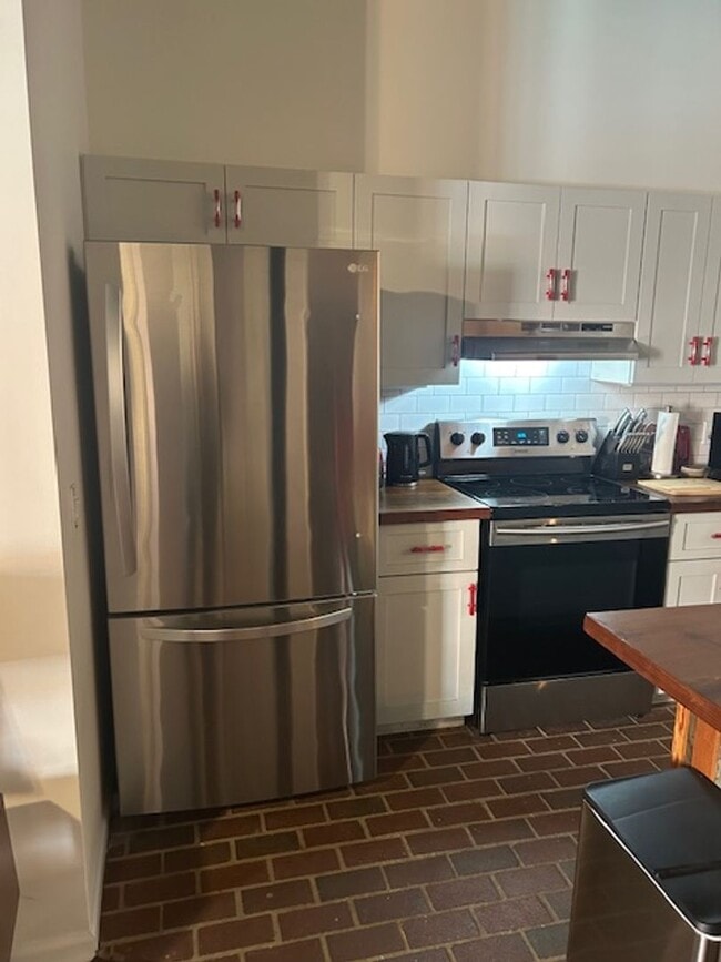 Building Photo - Cotton Exchange #202 - Available Now