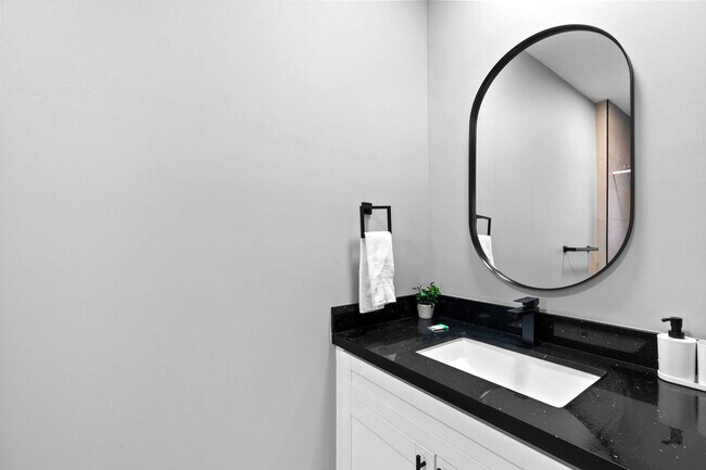 Building Photo - 1540 NW 46th St