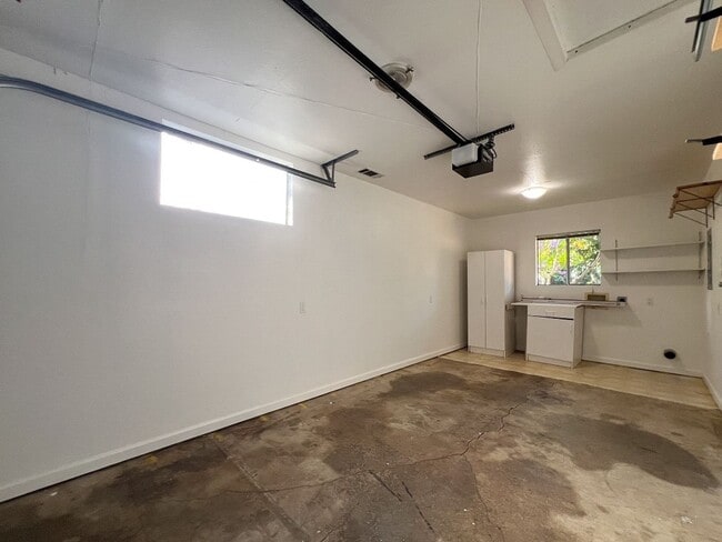 Building Photo - 1399 Spruce St