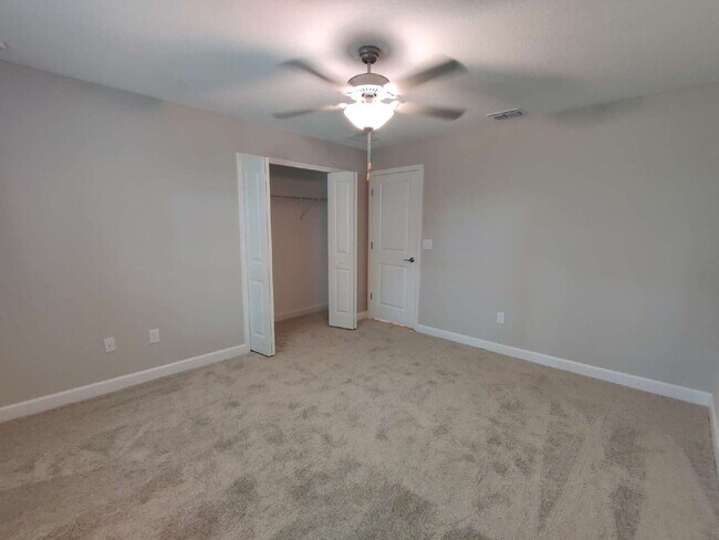 Building Photo - 23244 Willow Glen Way