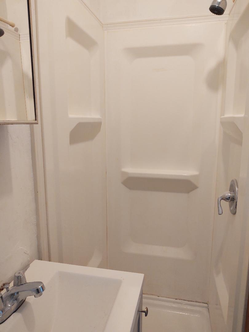 Building Photo - 31 Wing Ave