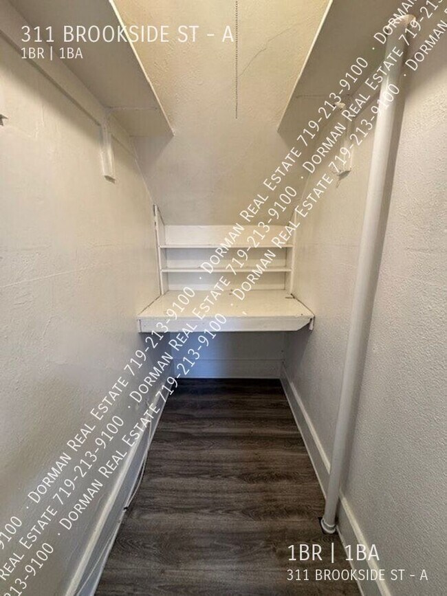 Building Photo - 311 Brookside St