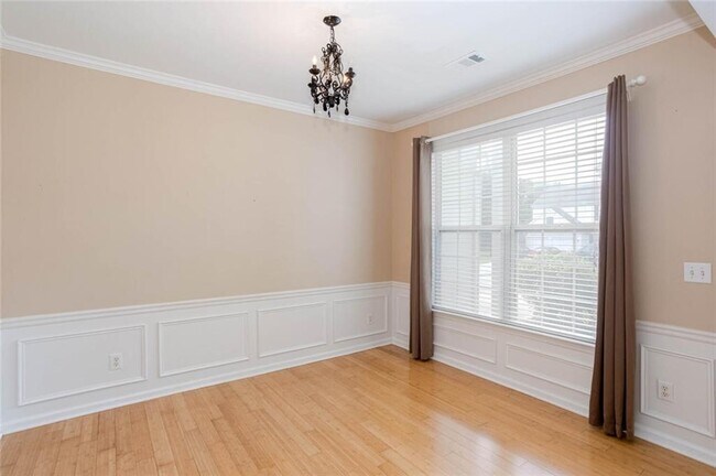 Building Photo - 3008 Donamire Ave NW
