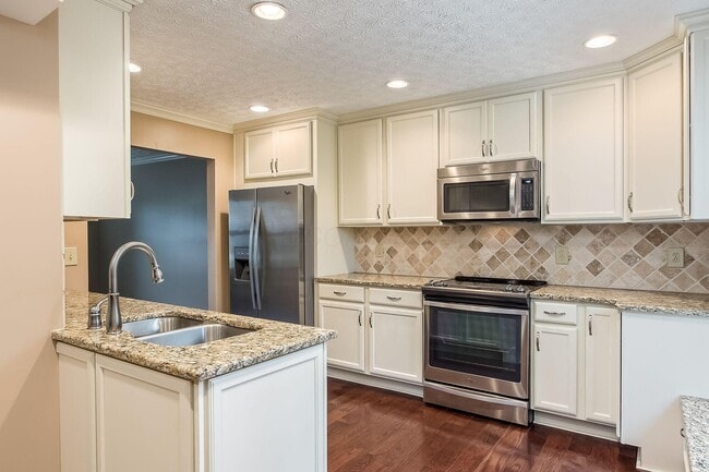 Building Photo - 6881 Erie Ct