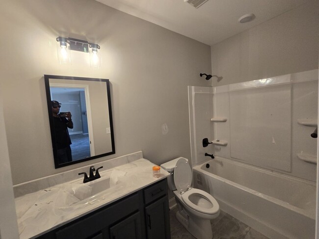 Building Photo - Ruby Floor Plan – 5BR/3BA New Construction...