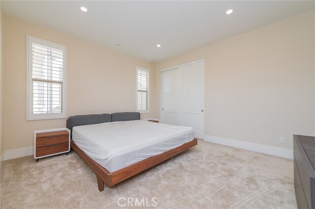 Building Photo - 58 Longchamp