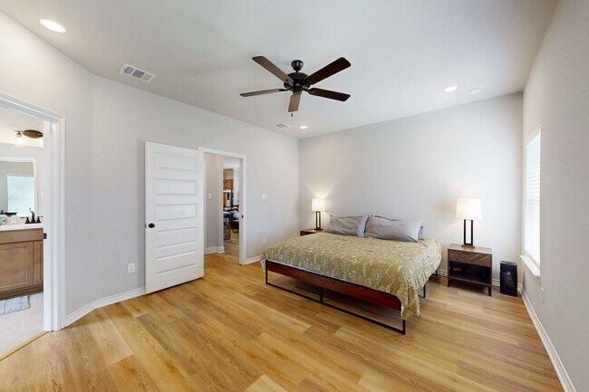 Building Photo - Spectacular Home in Southern Pointe!!