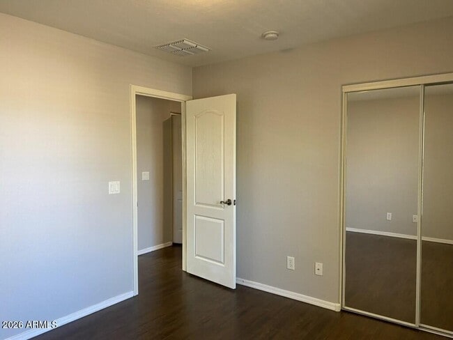 Building Photo - 4241 E Carla Vista Dr