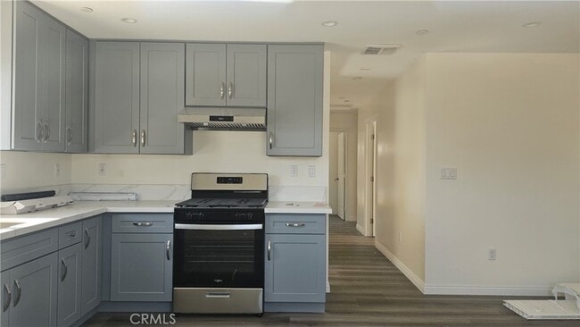 Building Photo - 1203 W Shorb St