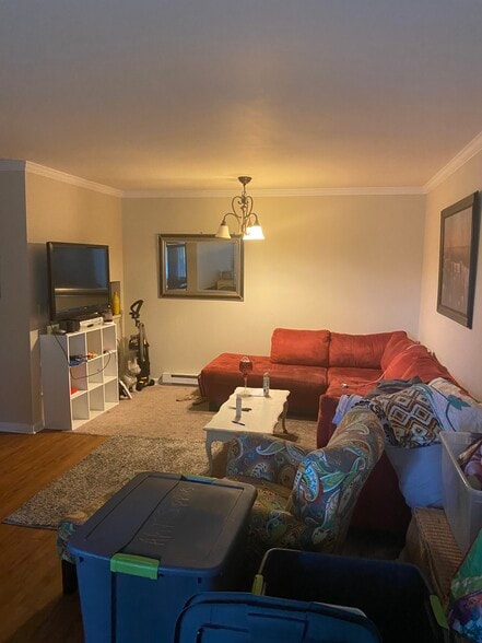 Building Photo - 2601 Hillsboro Pike