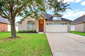 Building Photo - 2830 Sage Bluff Ave