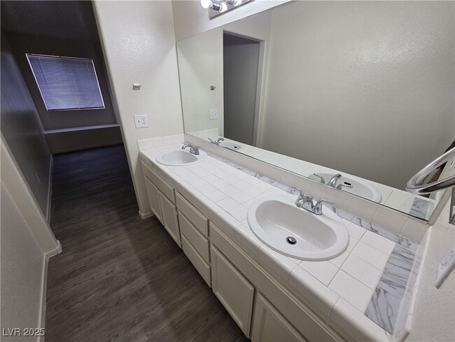 Building Photo - 2725 S Nellis Blvd