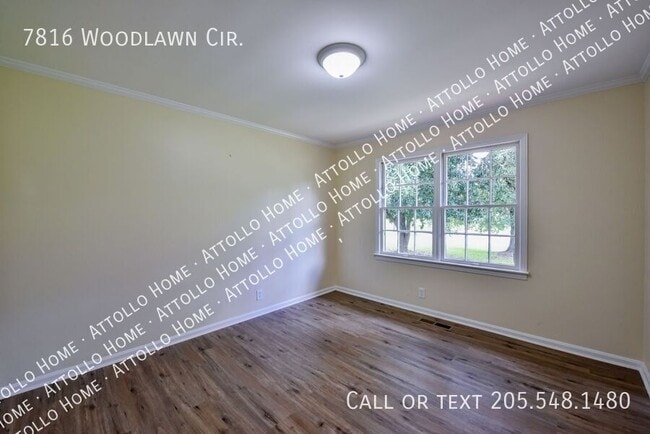 Building Photo - 7816 Woodlawn Cir