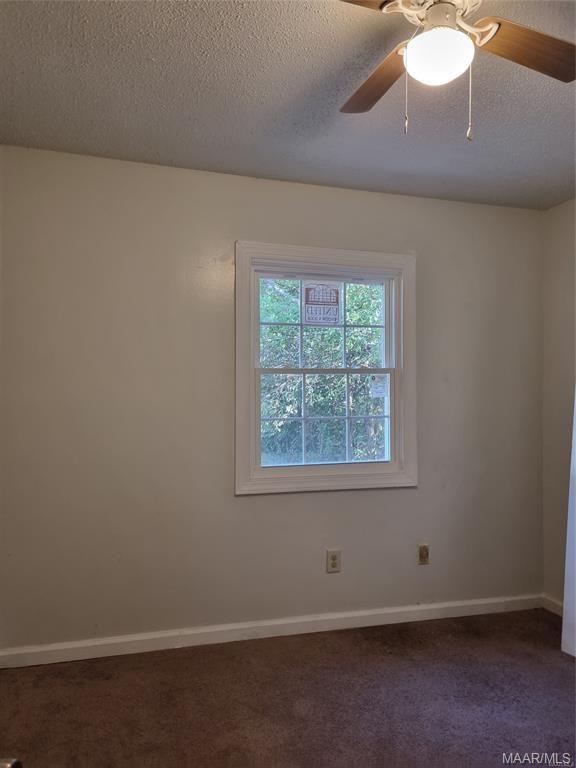 Building Photo - 2039 Winona Ave