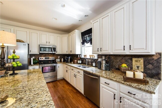 Building Photo - 10378 Sutherby Dr