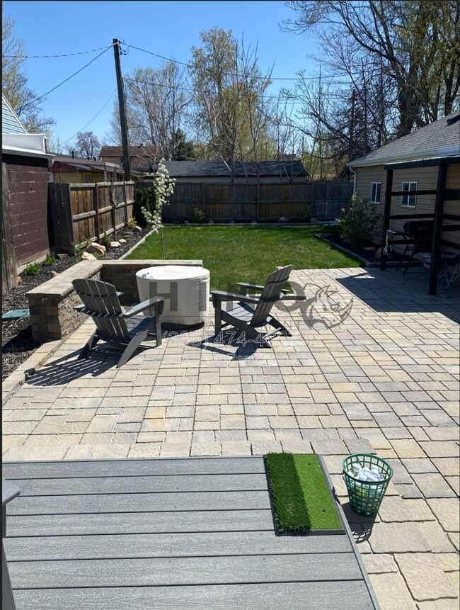 Building Photo - 174 Claybourne Ave S