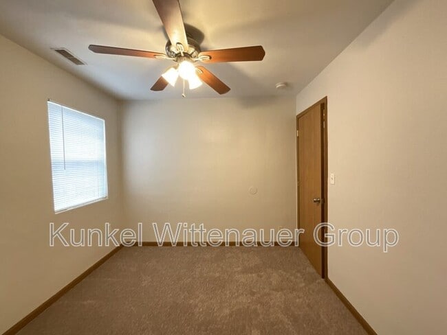 Building Photo - 1810 Jamestown Rd