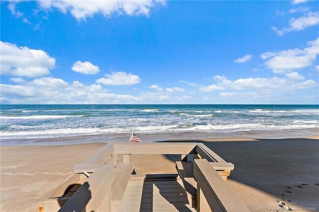Building Photo - 7370 S Ocean Dr